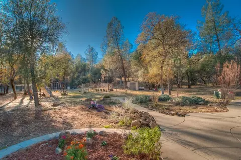 13922 Deep Woods Pl, Redding, CA 96003 photo 22