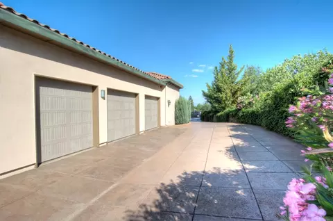 898 Palatine Ct, Redding, CA 96001 photo 25