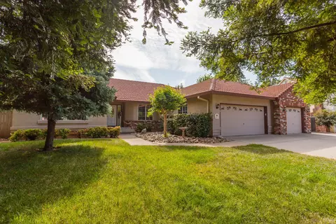4167 Saratoga Dr, Redding, CA 96002 photo 1