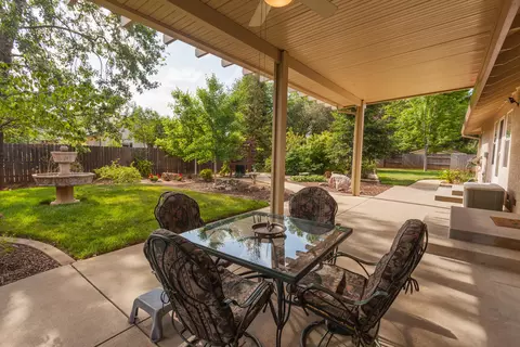 4167 Saratoga Dr, Redding, CA 96002 photo 21