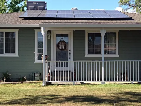 17692 Glenwood Dr, Redding, CA 96003 photo 2
