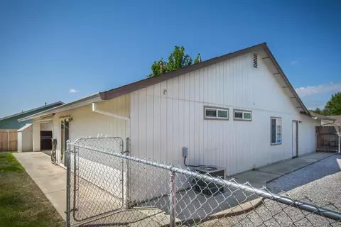 1957 Airstrip Rd, Redding, CA 96003 photo 12
