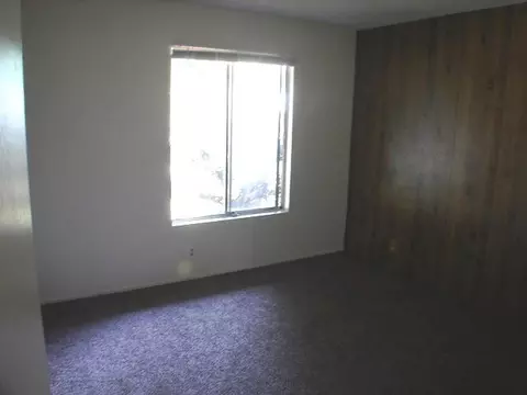 3428 Nicolet, Redding, CA 96001 photo 5