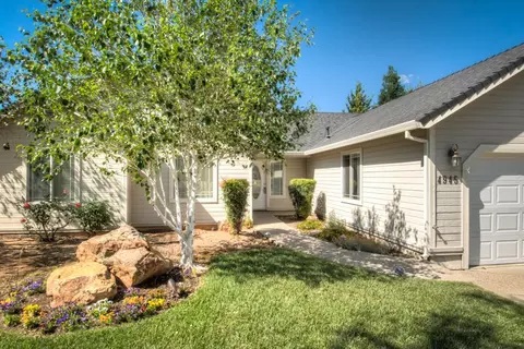 4945 Tralee Ln, Redding, CA 96001 photo 2