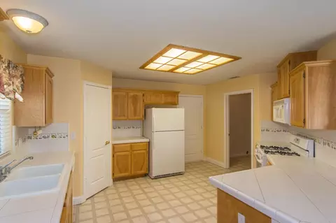 4945 Tralee Ln, Redding, CA 96001 photo 13