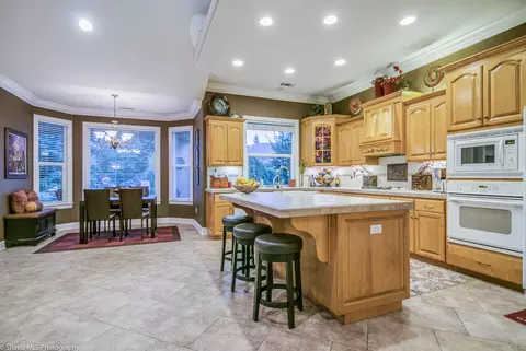 2859 Green Riffle Rd, Redding, CA 96002 photo 10