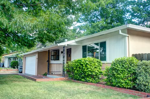 1071 Lorraine Dr, Redding, CA 96002 photo 3
