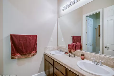 4432 Chinook Dr, Redding, CA 96002 photo 15