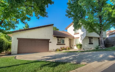 719 Coffeeberry Ln, Redding, CA 96003 photo 2