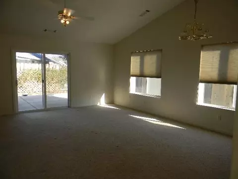265 Mammoth Path, Redding, CA 96003 photo 2
