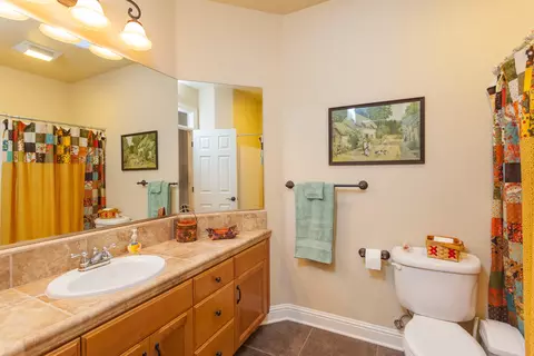 720 Bellagio, Redding, CA 96003 photo 22