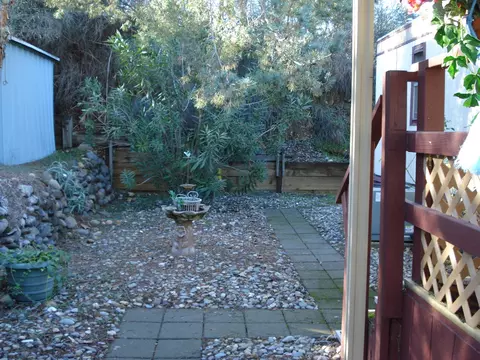 1096 Shawnee Trl, Redding, CA 96003 photo 3