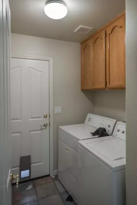 2487 Castlewood Dr, Redding, CA 96002 photo 10