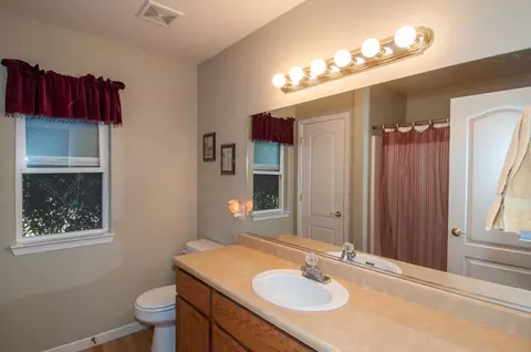 21644 Kathy Ln, Redding, CA 96003 photo 13