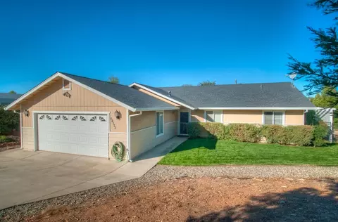 21644 Kathy Ln, Redding, CA 96003 photo 1
