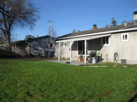 5923 Sierra Dr, Redding, CA 96003 photo 17