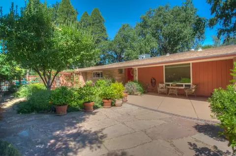 3352 Wortley Ln, Redding, CA 96001 photo 1