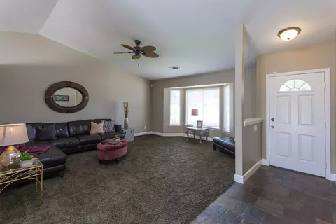2888 Salmonberry Dr, Redding, CA 96003 photo 5