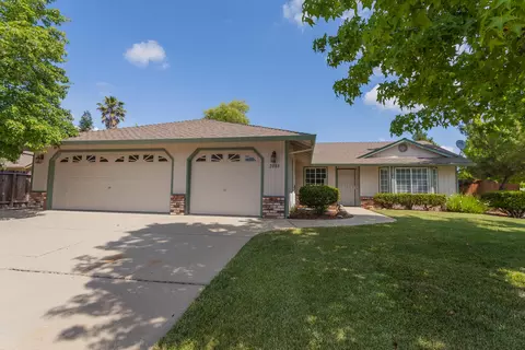 2888 Salmonberry Dr, Redding, CA 96003 photo 1