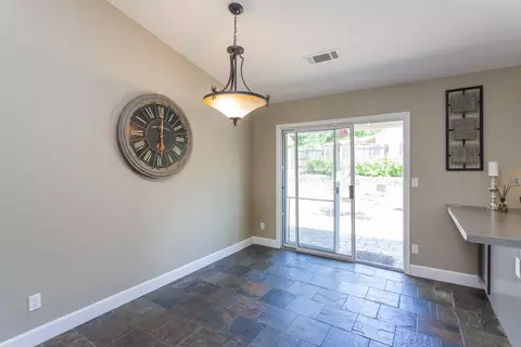 2888 Salmonberry Dr, Redding, CA 96003 photo 9