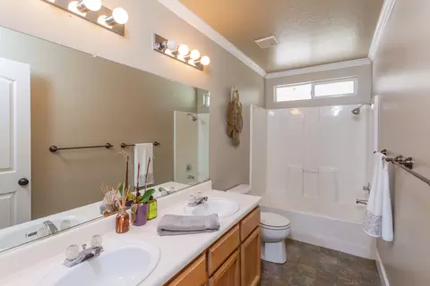 2888 Salmonberry Dr, Redding, CA 96003 photo 15