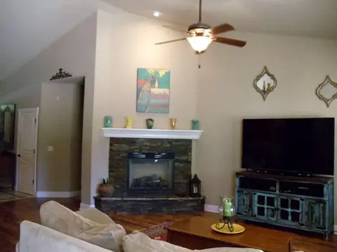 422 Spire Point Dr, Redding, CA 96003 photo 7