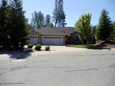 422 Spire Point Dr, Redding, CA 96003 photo 2