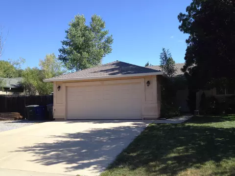 1013 Monterra Ln, Redding, CA 96002 photo 2