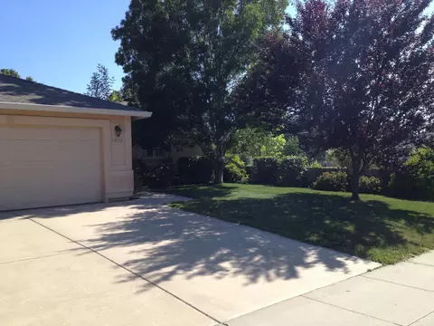 1013 Monterra Ln, Redding, CA 96002 photo 3