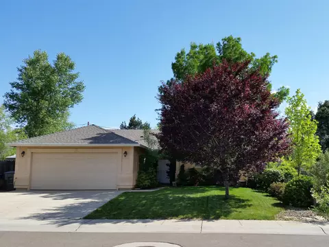 1013 Monterra Ln, Redding, CA 96002 photo 1