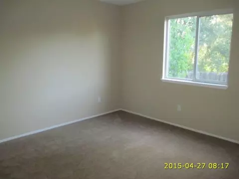 1427 Murieta Loop, Redding, CA 96002 photo 7