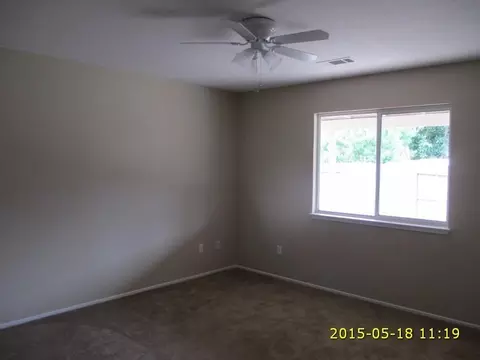 1427 Murieta Loop, Redding, CA 96002 photo 4