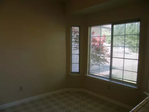 4651 Tralee Ln, Redding, CA 96001 photo 5