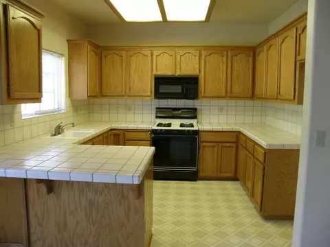 4651 Tralee Ln, Redding, CA 96001 photo 3