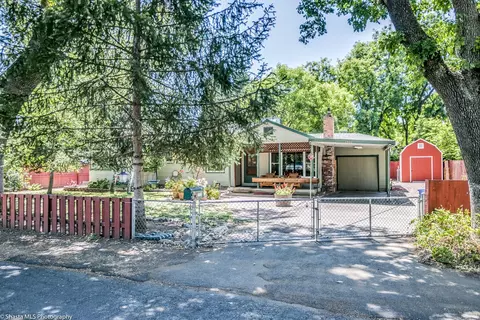 3465 Pioneer Ln, Redding, CA 96001 photo 2