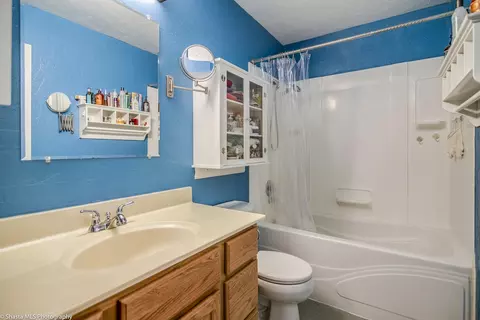 3465 Pioneer Ln, Redding, CA 96001 photo 18