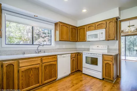 3825 Appalachian, Redding, CA 96001 photo 3