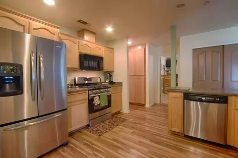 10150 Abernathy Ln, Redding, CA 96003 photo 7