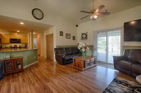 10150 Abernathy Ln, Redding, CA 96003 photo 6