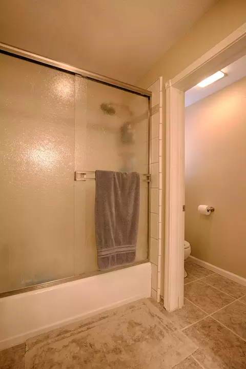 10150 Abernathy Ln, Redding, CA 96003 photo 14