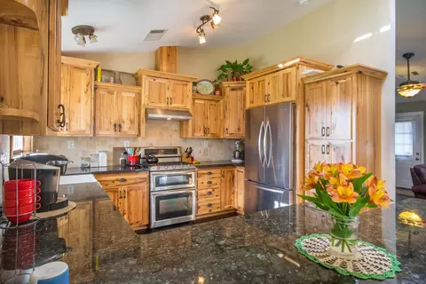 14057 Bear Mountain Rd, Redding, CA 96003 photo 6