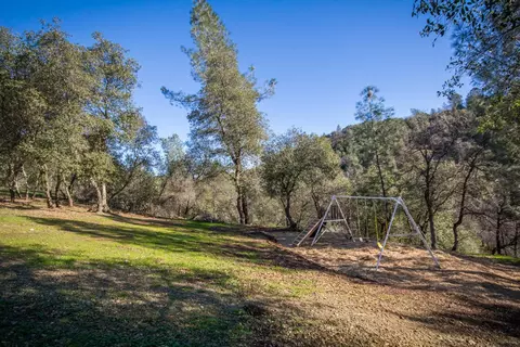 14057 Bear Mountain Rd, Redding, CA 96003 photo 19