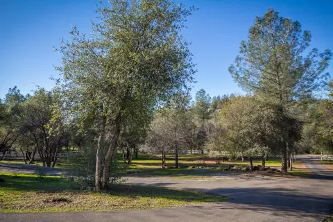14057 Bear Mountain Rd, Redding, CA 96003 photo 22