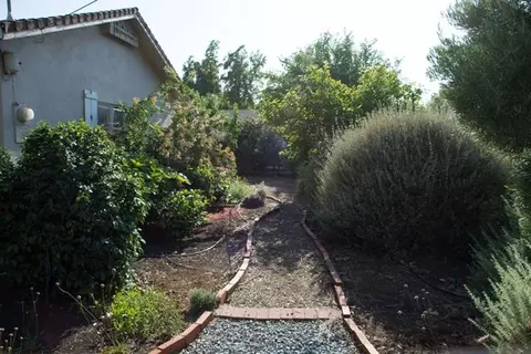 2535 Belladonna St, Redding, CA 96002 photo 2