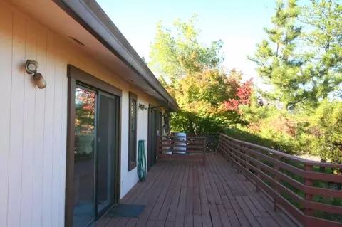 597 Royal Oaks Dr, Redding, CA 96001 photo 10