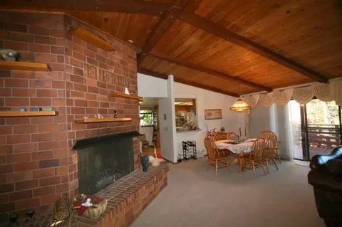 597 Royal Oaks Dr, Redding, CA 96001 photo 3