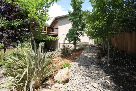 2185 Kildare Dr, Redding, CA 96001 photo 46