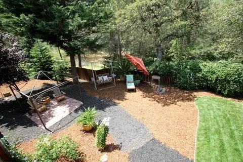 2185 Kildare Dr, Redding, CA 96001 photo 40