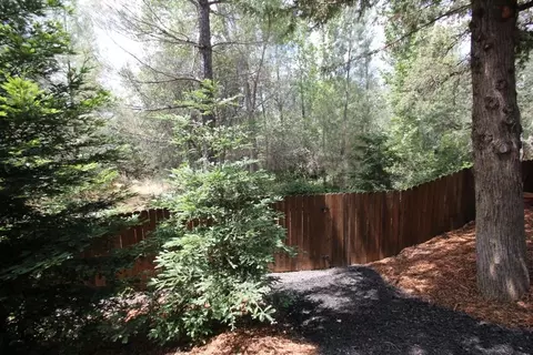 2185 Kildare Dr, Redding, CA 96001 photo 47