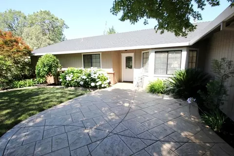 2185 Kildare Dr, Redding, CA 96001 photo 5